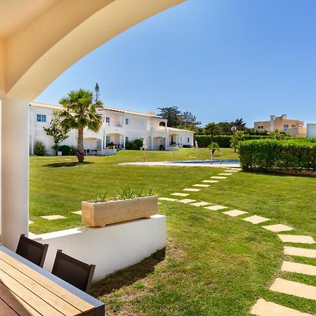 Apartamento No Condominio Baia Village Com Piscina アルブフェイラ エクステリア 写真