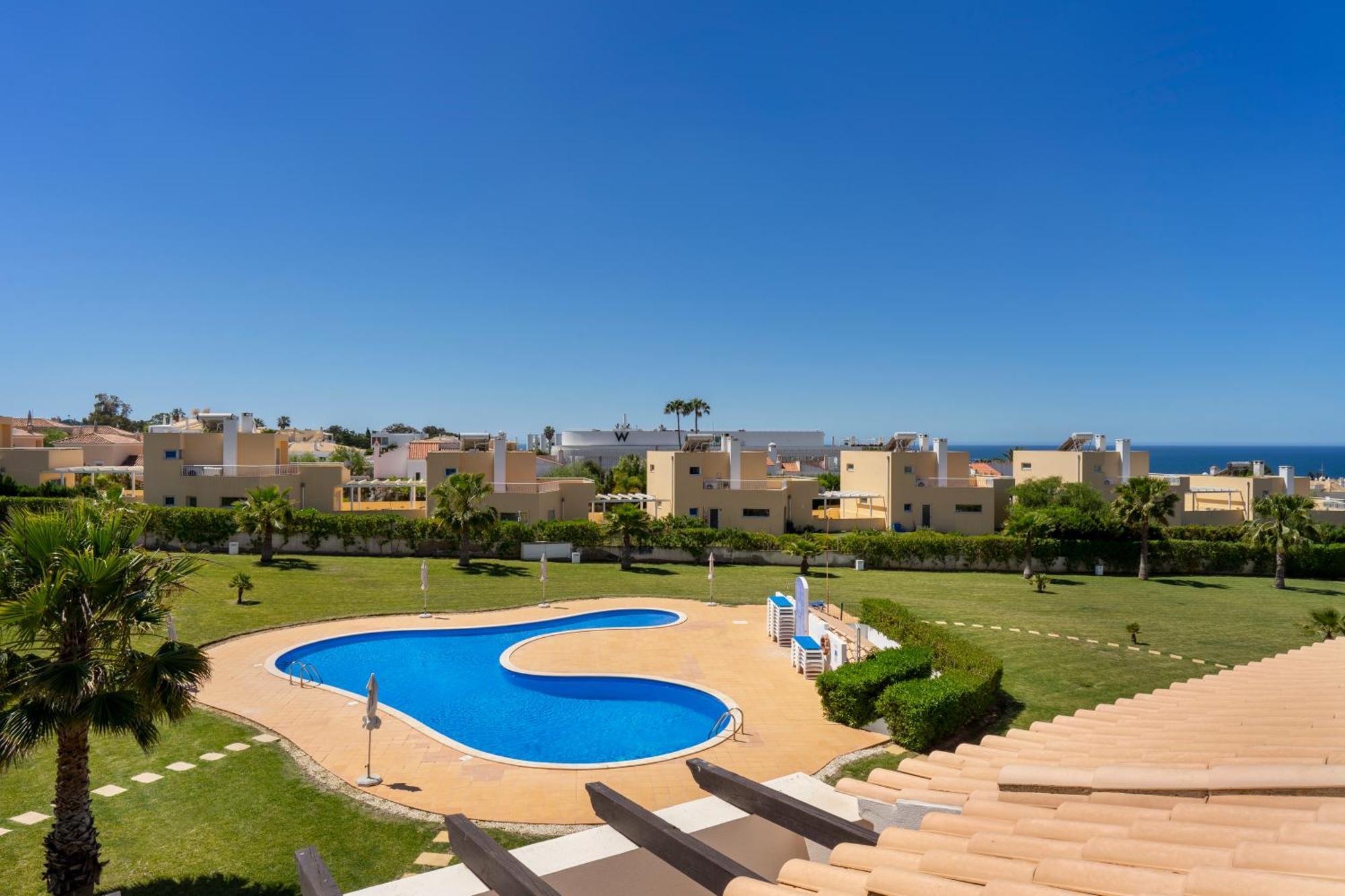 Apartamento No Condominio Baia Village Com Piscina アルブフェイラ エクステリア 写真